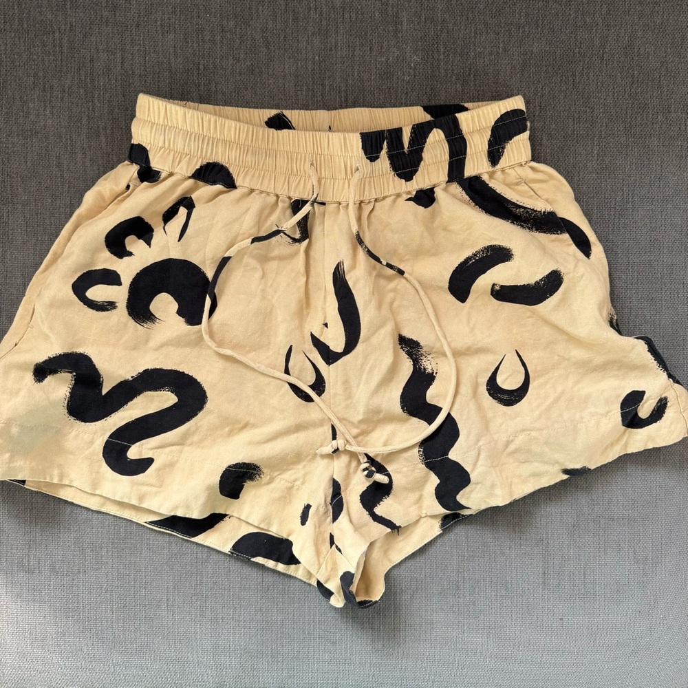 ALEMAIS Printed Shorts Size 4